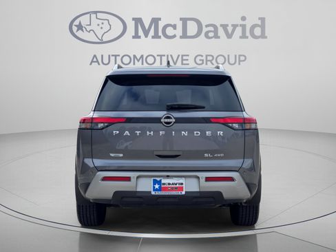 Used 2023 Nissan Pathfinder SL AWD/4WD image 5