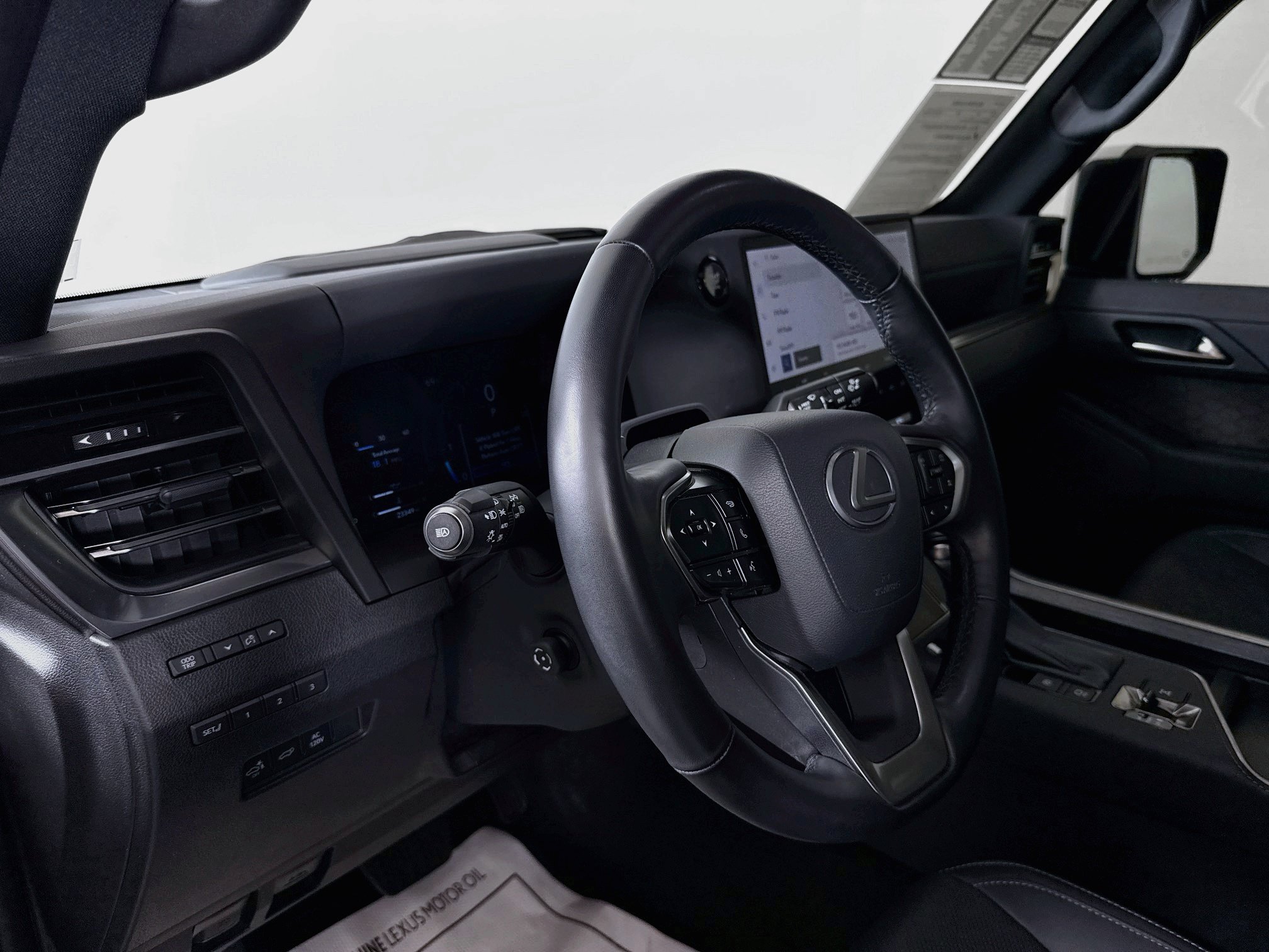 Certified 2024 Lexus GX 550 w/ Accessory Package (2T) AWD/4WD image 9