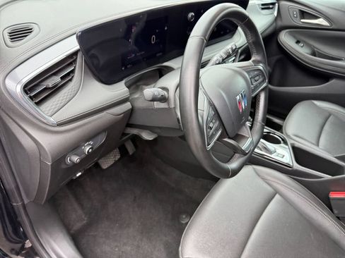 Used 2024 Buick Encore GX Sport Touring FWD image 28