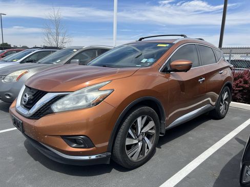 Used 2015 Nissan Murano Platinum w/ Platinum Technology Package AWD/4WD image 2