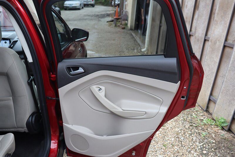 Used 2019 Ford Escape SE AWD/4WD image 21