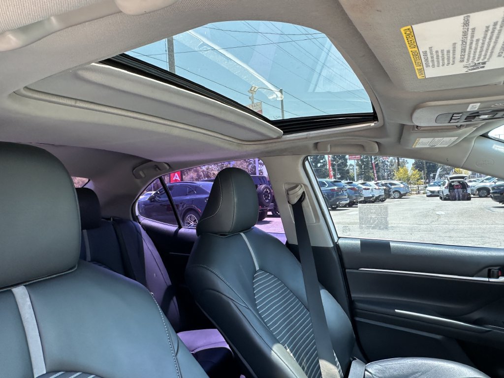 Used 2023 Toyota Camry SE w/ Convenience Package FWD image 19