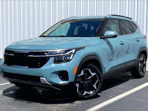Used 2024 Kia Seltos EX AWD/4WD image 1