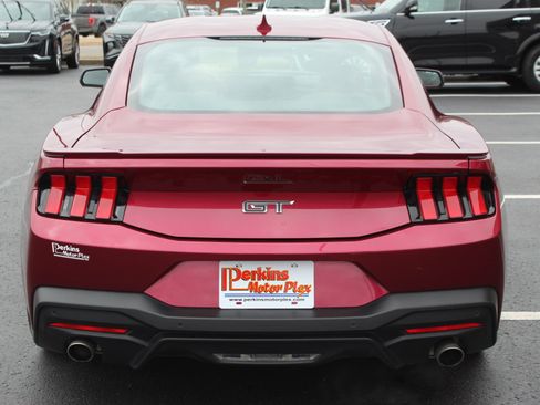 Used 2025 Ford Mustang GT Premium image 7