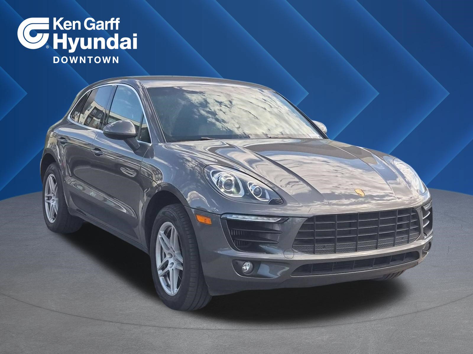 Used 2016 Porsche Macan S w/ Infotainment Package AWD/4WD image 1