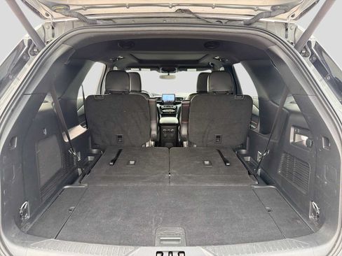 Certified 2024 Ford Explorer ST-Line w/ Class IV Trailer Tow Package AWD/4WD image 37