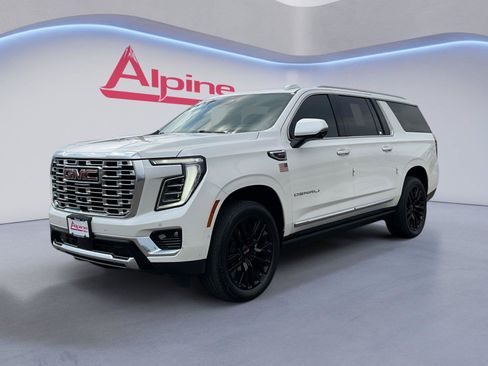 Used 2025 GMC Yukon XL Denali w/ Denali Reserve Package AWD/4WD image 1