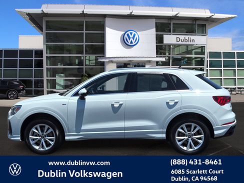 Used 2023 Audi Q3 2.0T Premium Plus AWD/4WD image 7