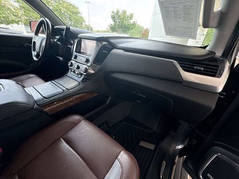 Certified 2019 Chevrolet Tahoe Premier w/ Premier Plus Edition AWD/4WD image 30
