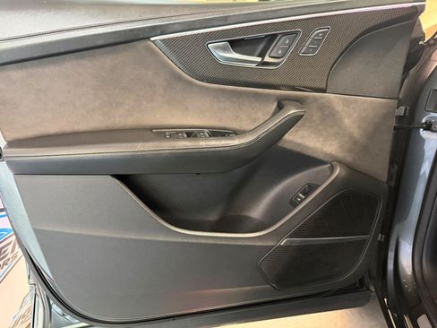 Used 2021 Audi SQ8 Prestige w/ Prestige Package AWD/4WD image 11