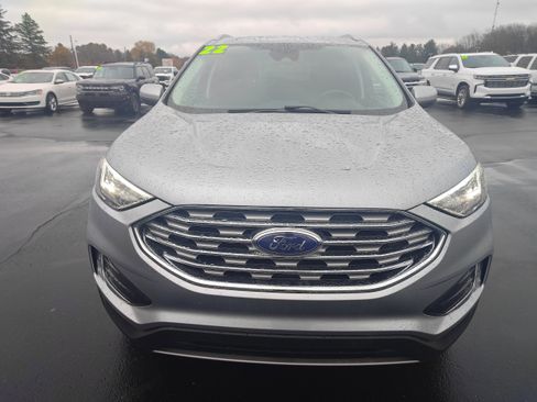 Used 2022 Ford Edge SEL w/ Convenience Package image 3