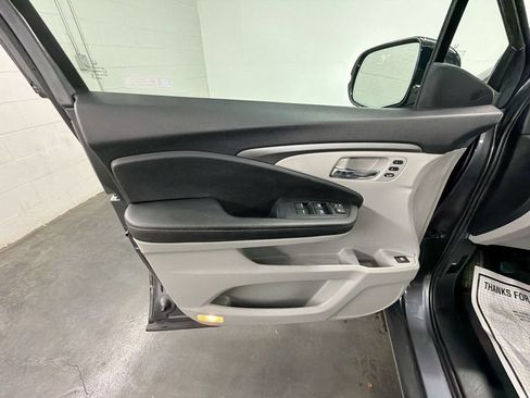 Used 2023 Honda Ridgeline RTL-E image 23