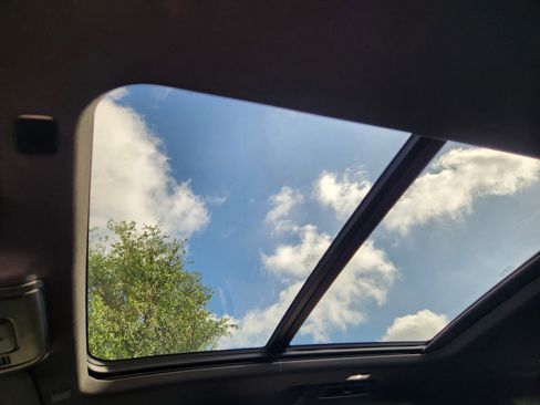 Used 2024 Chevrolet Tahoe RST w/ Luxury Package image 6