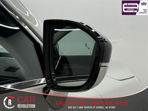 Used 2023 INFINITI QX60 Sensory w/ Cargo Package image 58