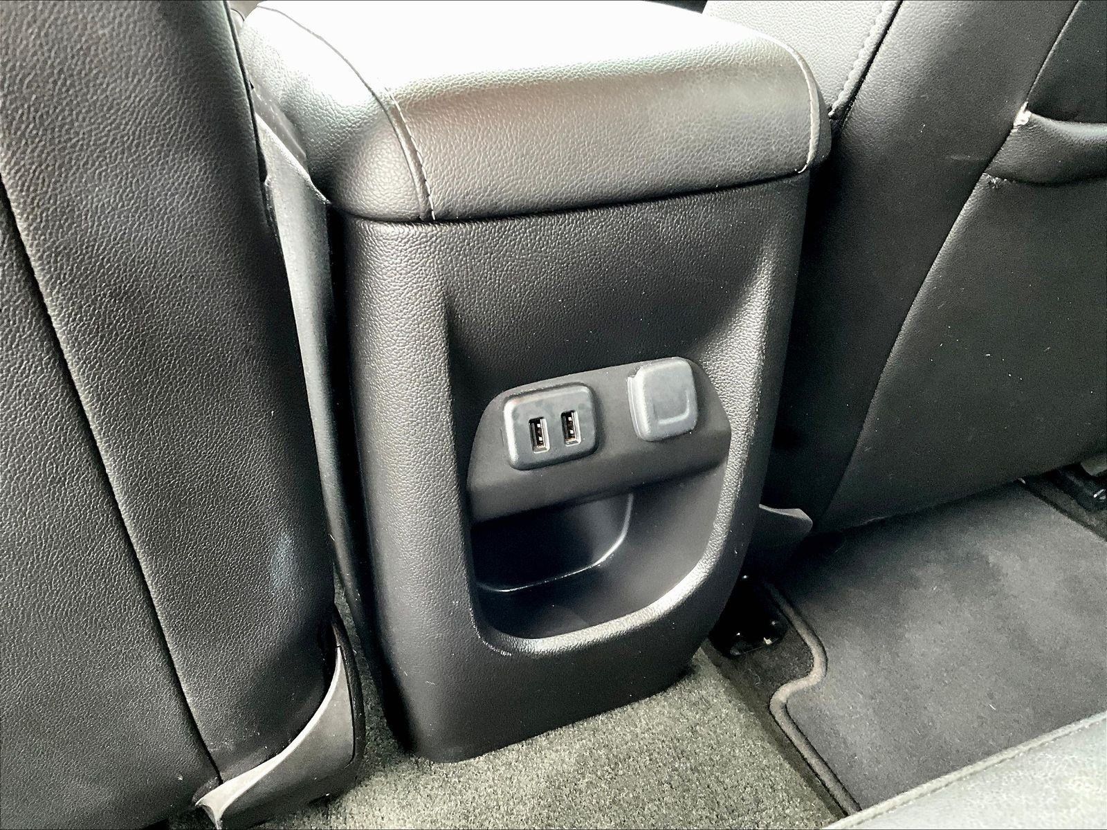 Used 2016 GMC Canyon SLT w/ LPO, Gearon Bar Package RWD image 11