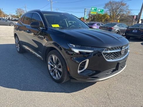 Used 2021 Buick Envision Avenir w/ Technology Package II image 3