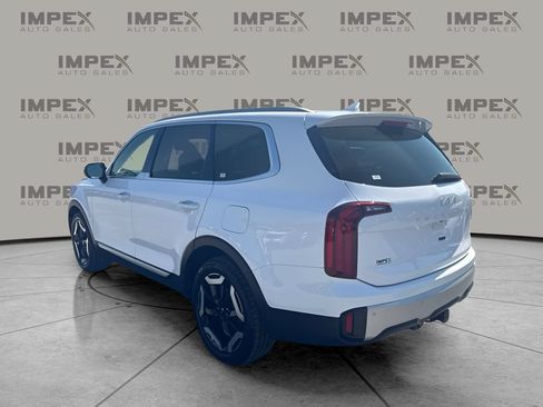 Used 2024 Kia Telluride S w/ S Sunroof Package FWD image 3