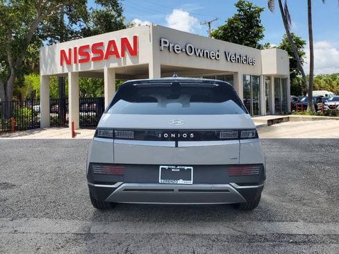 Used 2024 Hyundai Ioniq 5 SEL image 5