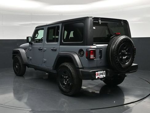 Used 2024 Jeep Wrangler Unlimited Sport AWD/4WD image 11