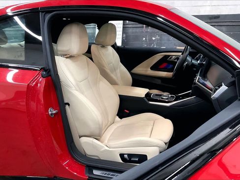 Used 2023 BMW 230i Coupe w/ M Sport Package image 10