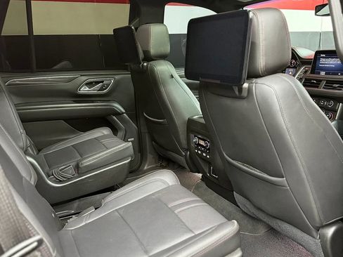 Used 2021 Chevrolet Tahoe RST w/ Luxury Package AWD/4WD image 9
