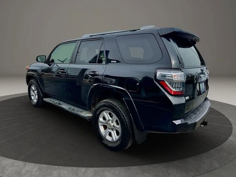 Used 2017 Toyota 4Runner SR5 image 8