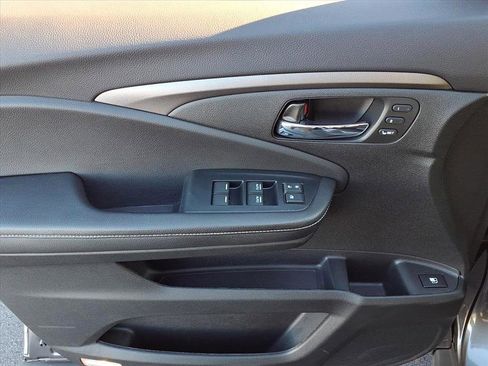 Used 2023 Honda Ridgeline RTL-E image 10