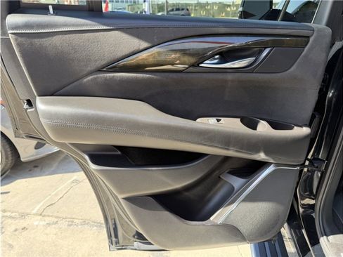 Used 2016 Cadillac Escalade Platinum AWD/4WD image 22