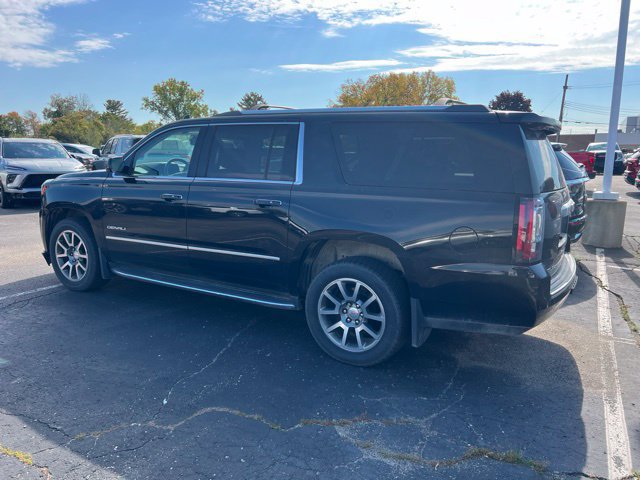Used 2016 GMC Yukon XL Denali AWD/4WD image 5