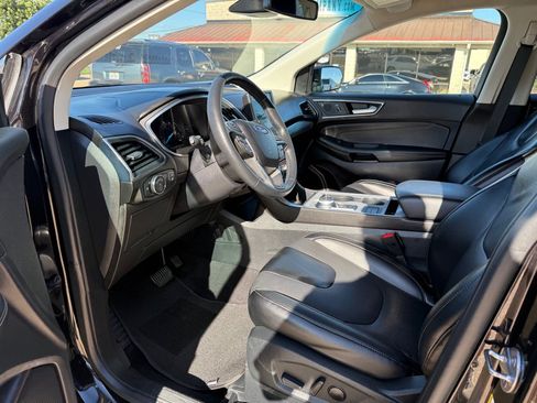 Used 2021 Ford Edge Titanium w/ Cargo Accessory Package FWD image 13