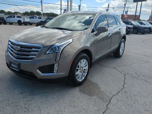 Used 2018 Cadillac XT5 FWD image 4