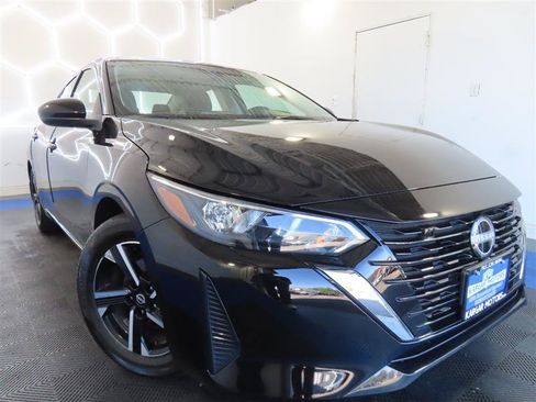 Used 2025 Nissan Sentra SV w/ All-Weather Package FWD image 2