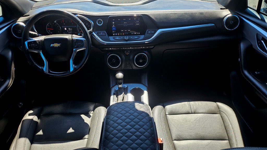 Used 2022 Chevrolet Blazer LT w/ Redline Edition FWD image 5