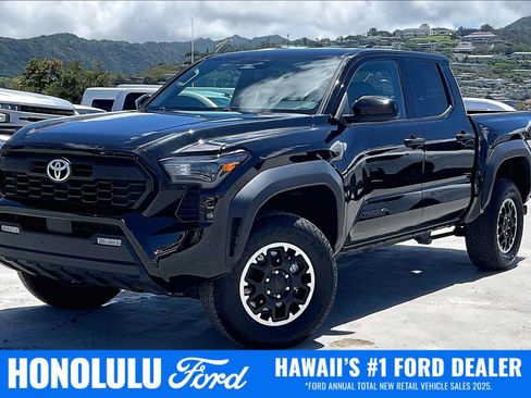 Used 2025 Toyota Tacoma TRD Off-Road AWD/4WD image 1