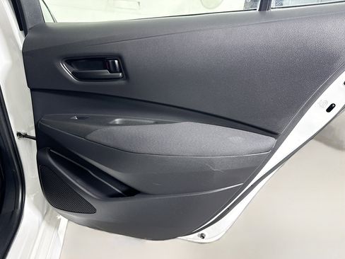 Used 2022 Toyota Corolla LE FWD image 27