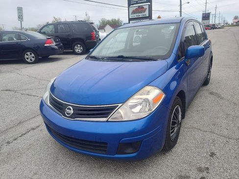 Used 2011 Nissan Versa 1.8 S w/ Plus Pkg FWD image 1