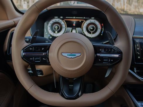 New 2026 Aston Martin DBX 707 image 13