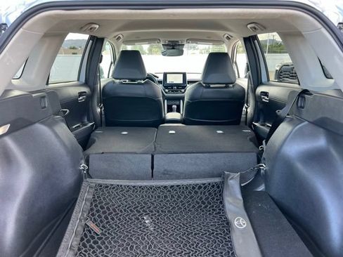 Used 2025 Toyota Corolla Cross XLE FWD image 37
