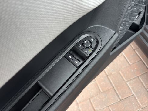 Used 2026 MINI Cooper 2-Door Hardtop image 8