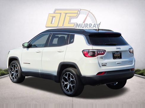 Used 2025 Jeep Compass Limited AWD/4WD image 7