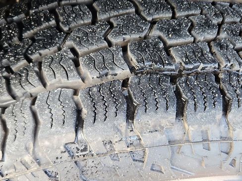 Used 2018 Chevrolet Silverado 1500 LTZ Z71 w/ LTZ Plus Package image 37