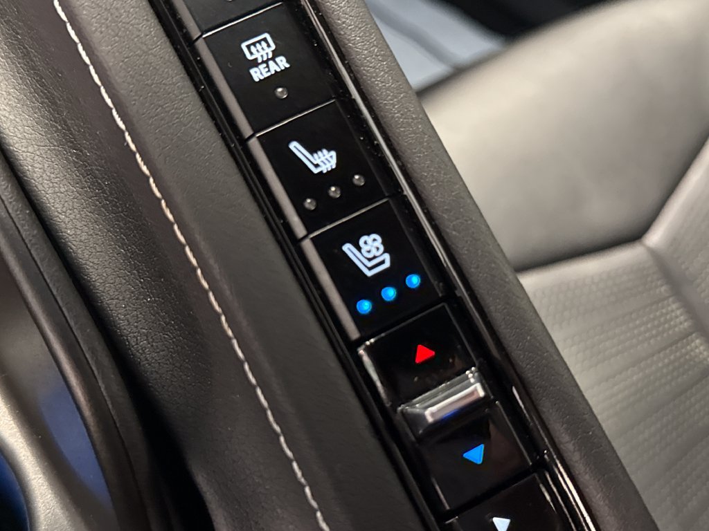 Used 2021 Chevrolet Corvette Stingray Preferred Cpe w/ Battery Protection Package RWD image 19