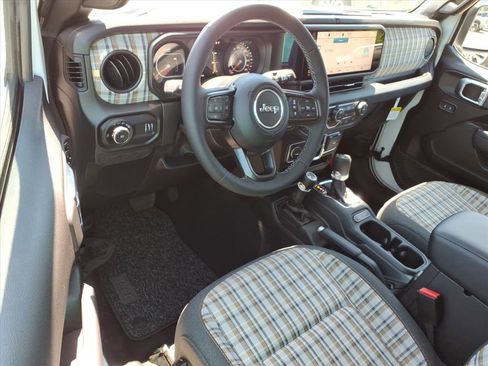 New 2026 Jeep Wrangler Unlimited Sport AWD/4WD image 18