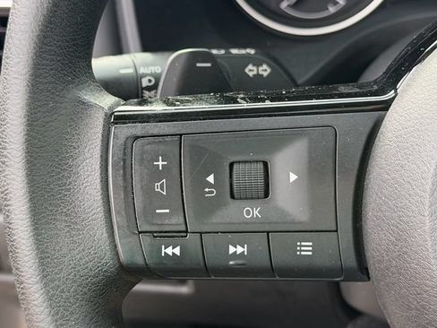 Used 2021 Nissan Rogue SV AWD/4WD image 22