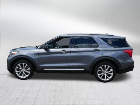 Certified 2021 Ford Explorer Platinum w/ Equipment Group 601A AWD/4WD image 4