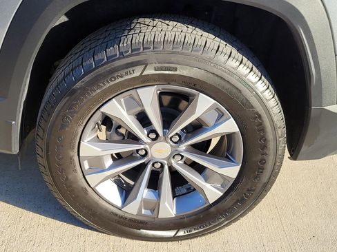 Used 2026 Chevrolet Equinox LT w/ Convenience Package II image 23