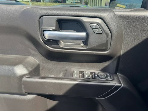 Used 2019 Chevrolet Silverado 1500 Custom Trail Boss w/ Custom Convenience Package image 24