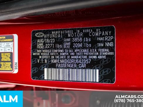 Used 2024 Hyundai Elantra SEL FWD image 38