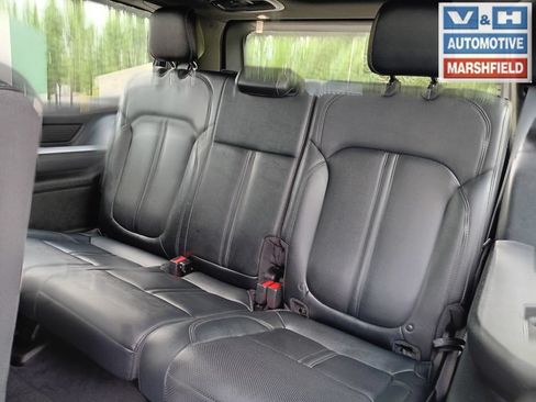 Used 2022 Jeep Wagoneer Series II w/ Premium Group I AWD/4WD image 28