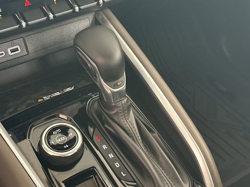 Used 2024 Chevrolet Colorado ZR2 w/ ZR2 Bison Edition image 17